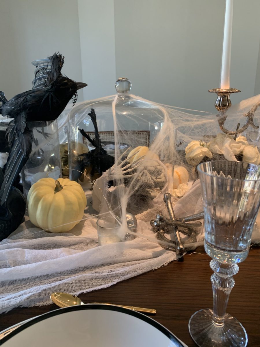 how Kourtney Kardashian decorates table for halloween 2020