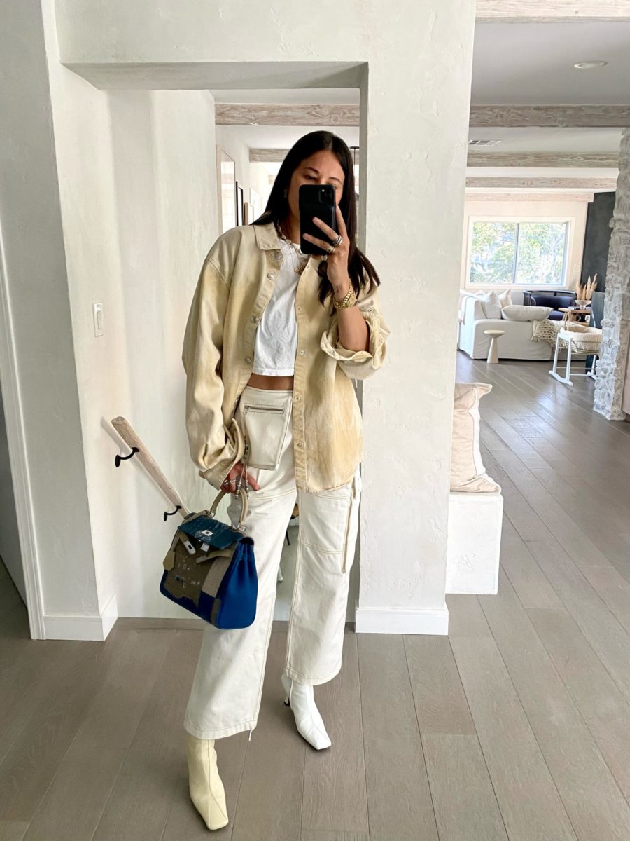 Dani Michelle oversized bag all white look mirror selfie