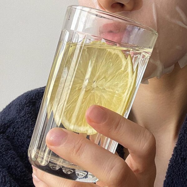 Goes to article Did you Know… You Should Drink a Glass of Water First Thing in the Morning