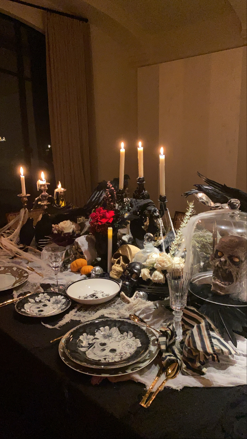 Kourtney&#8217;s Halloween decor table