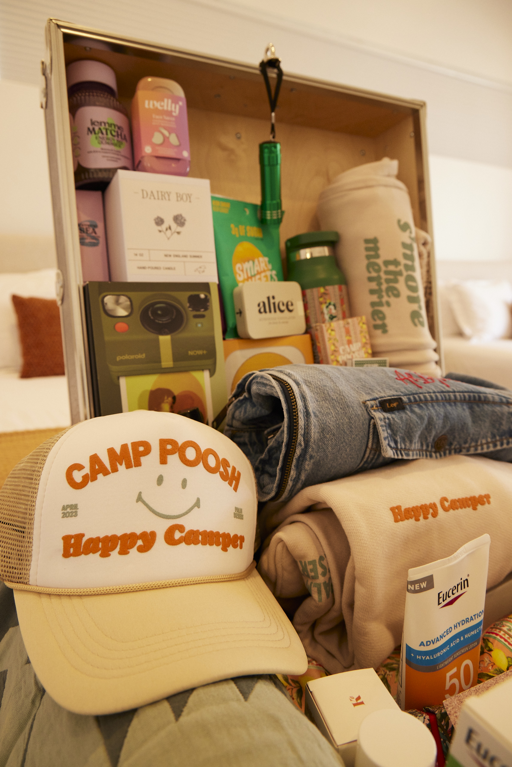 Camp Poosh camper giting box upclose
