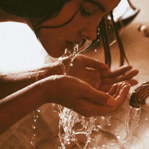 Goes to article Self-Soothing Hacks to Calm Your Nervous System