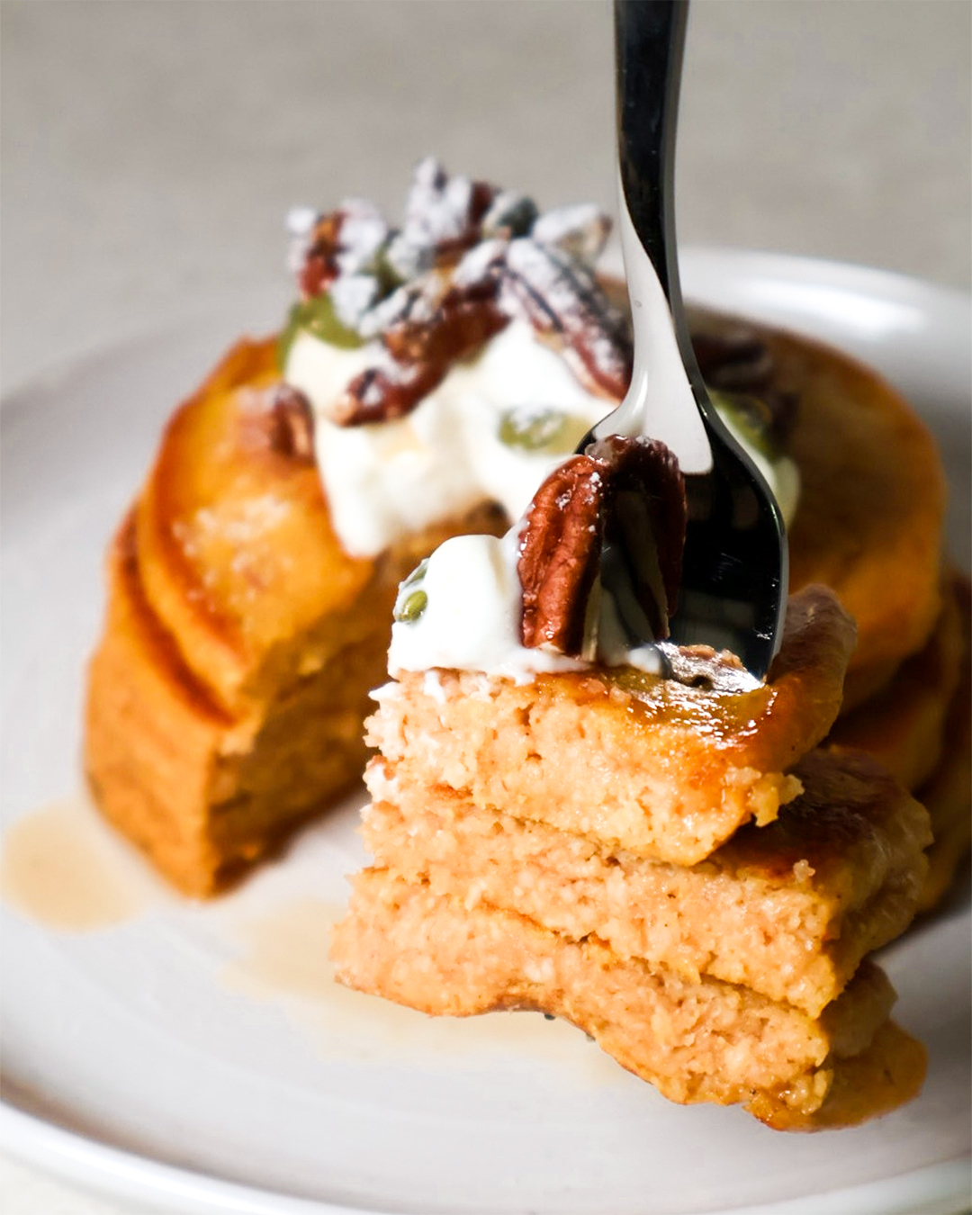 Pumpkin Oat Pancakes