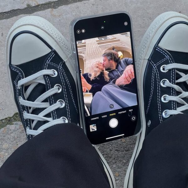 Goes to article Is Social Media Bad for Intimacy?